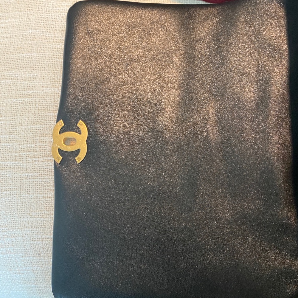 Chanel 19 Maxi Black Lambskin - Picture 11 of 13